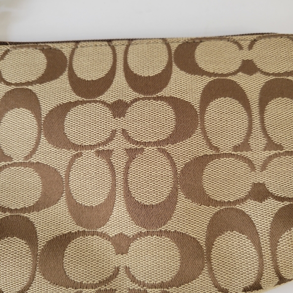 Coach Canvas Signature C's wristlet - Picture 4 of 12
